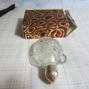 COLLECTIABLE-VINTAGE-AVON GLASS-EMPTY BOTTLE IN SHAPE OF A TURTLE, WITH BOX